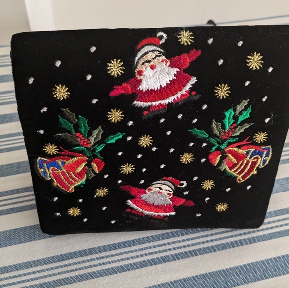 Vintage Christmas Santa Amanda Smith Velvet embroidered Crossbody Purse Bag - Picture 2 of 13
